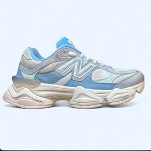 Women size 7.5 M Size 6 New Balance 9060 blue trainers